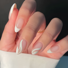 Shimmery Wavy French - Press-On Nails (24PCS)